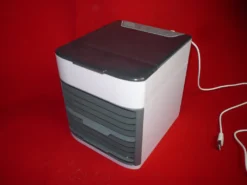 Mini Luftkühler Air Cooler Tisch-Ventilator Mit Befeuchtung Version 2 -Unold Store 168eb46f8e346547bfcab71abd6f6b18