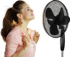 Standventilator Mit Fernbedienung 40 Watt 3 Geschwindigkeitsstufen 40cm Niedriger Oszillation Bodenventilator Windmaschine 7,5h Timer Schwarz -Unold Store 3171829f373bdb7cdd94d8ecf7a800e5