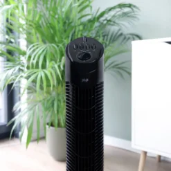 JAP Quebec Oszillierender Leise Turmventilator - 3 Geschwindigkeitsstufen - Drehend - Säulenventilator Mit Timer - Weiß 16 JAP Quebec Oszillierender Leise Turmventilator - 3 Geschwindigkeitsstufen - Drehend - Säulenventilator Mit Timer - Weiß -Unold Store 4fd0aea5455cd3adb142aff612c414c3