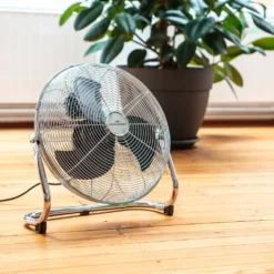 Commodoor Bodenventilator 100W Ø40cm I 3 Geschwindigkeitsstufen -Unold Store 5e251f44cedb38b4ccca381070585692